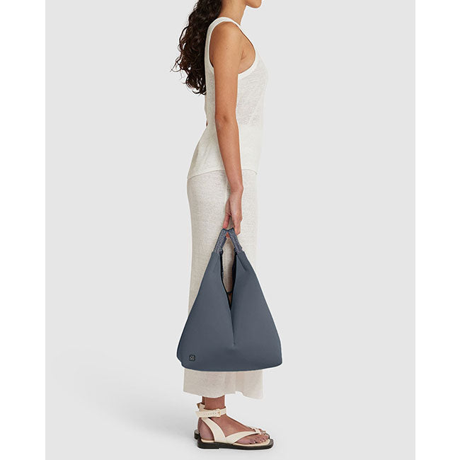 STATE OF ESCAPE SOLSTICE TOTE 9911100970