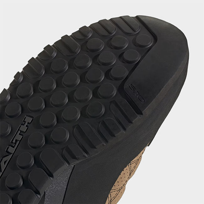 adidas originals GUIDE TENNIE PRO GTX JQ6616