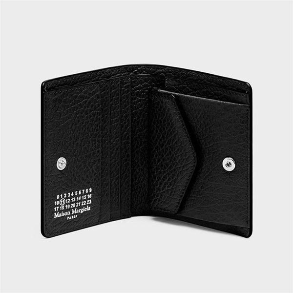 Maison Margiela メゾンマルジェラ エンボス グレイニーレザー 二つ折り ウォレット S56UI0140 P4455 T8013 **