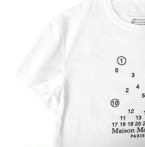 Maison Margiela メゾンマルジェラ カレンダーグラフィック ロゴT