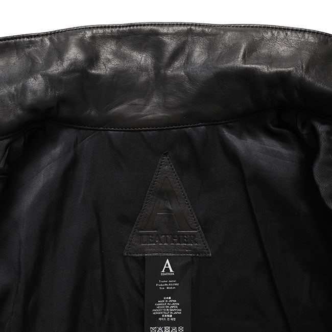 A LEATHER TRUCKER JACKET AUJ2662