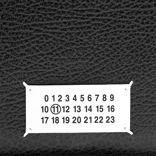 Maison Margiela メゾンマルジェラ 5AC ミディアム カメラバッグ レザー ショルダーバッグ SB1WG0010 P4348